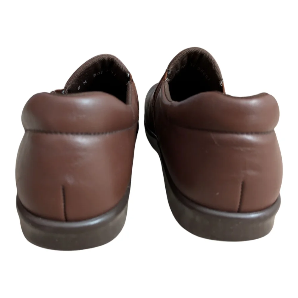 SAS Viva Slip-On Teak Brown Leather Walking Shoes Women's Size 8 Medium Like New